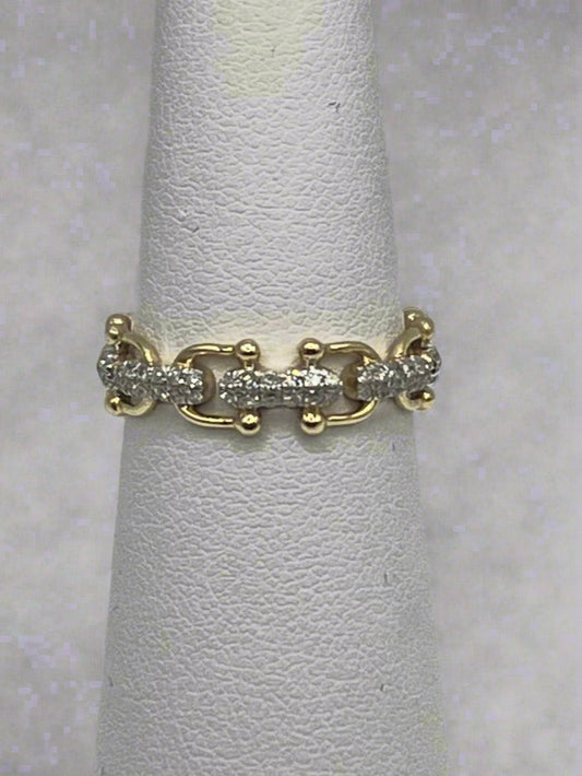 14k Gold and Diamond Links Ring