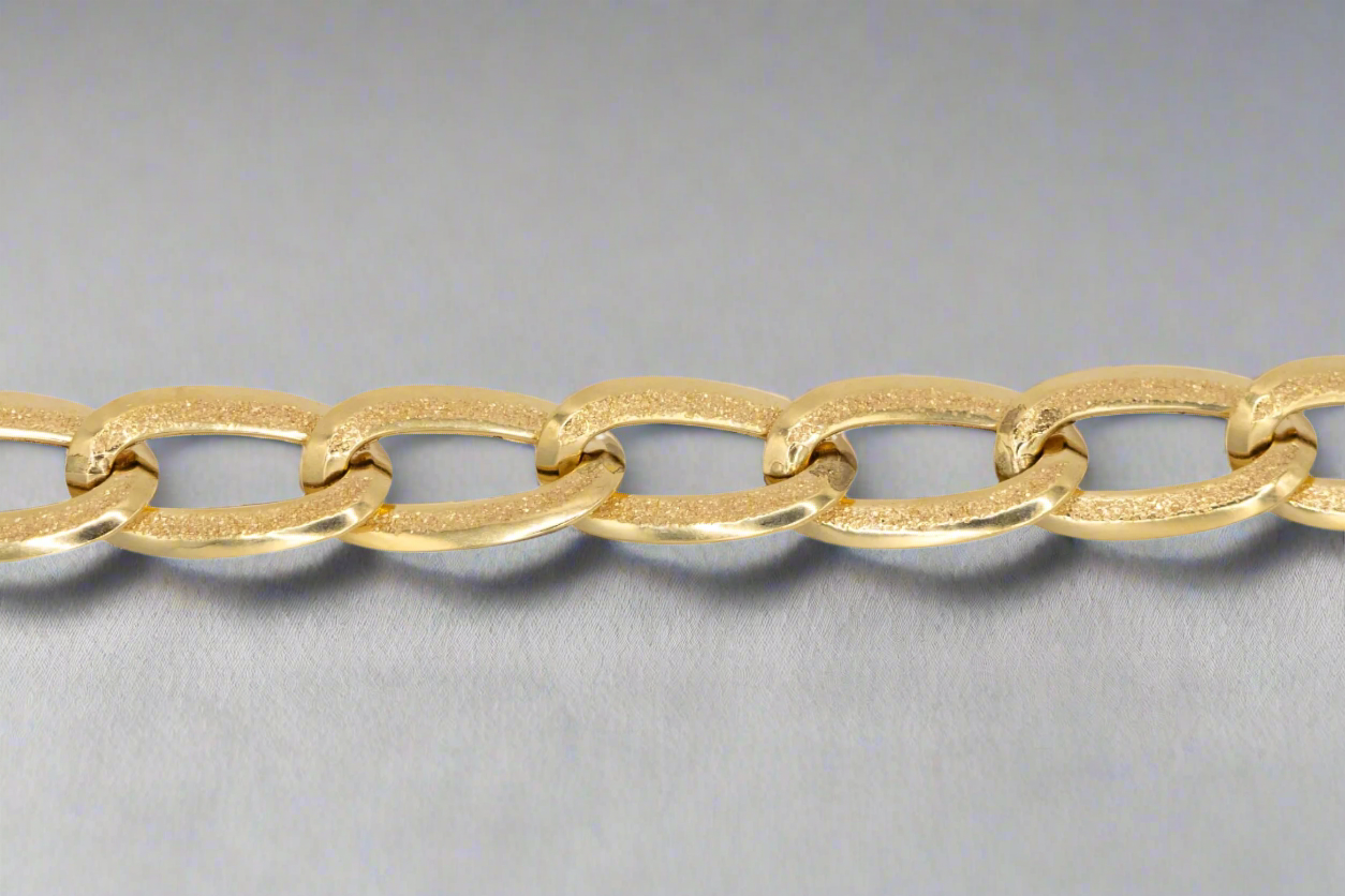 14k Gold Shimmering Oval Links Bracelet