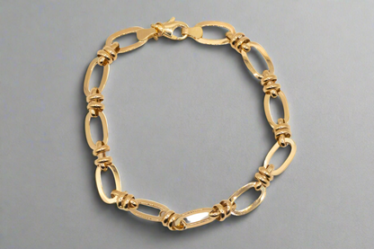 14k Gold Unique Oval Link Bracelet