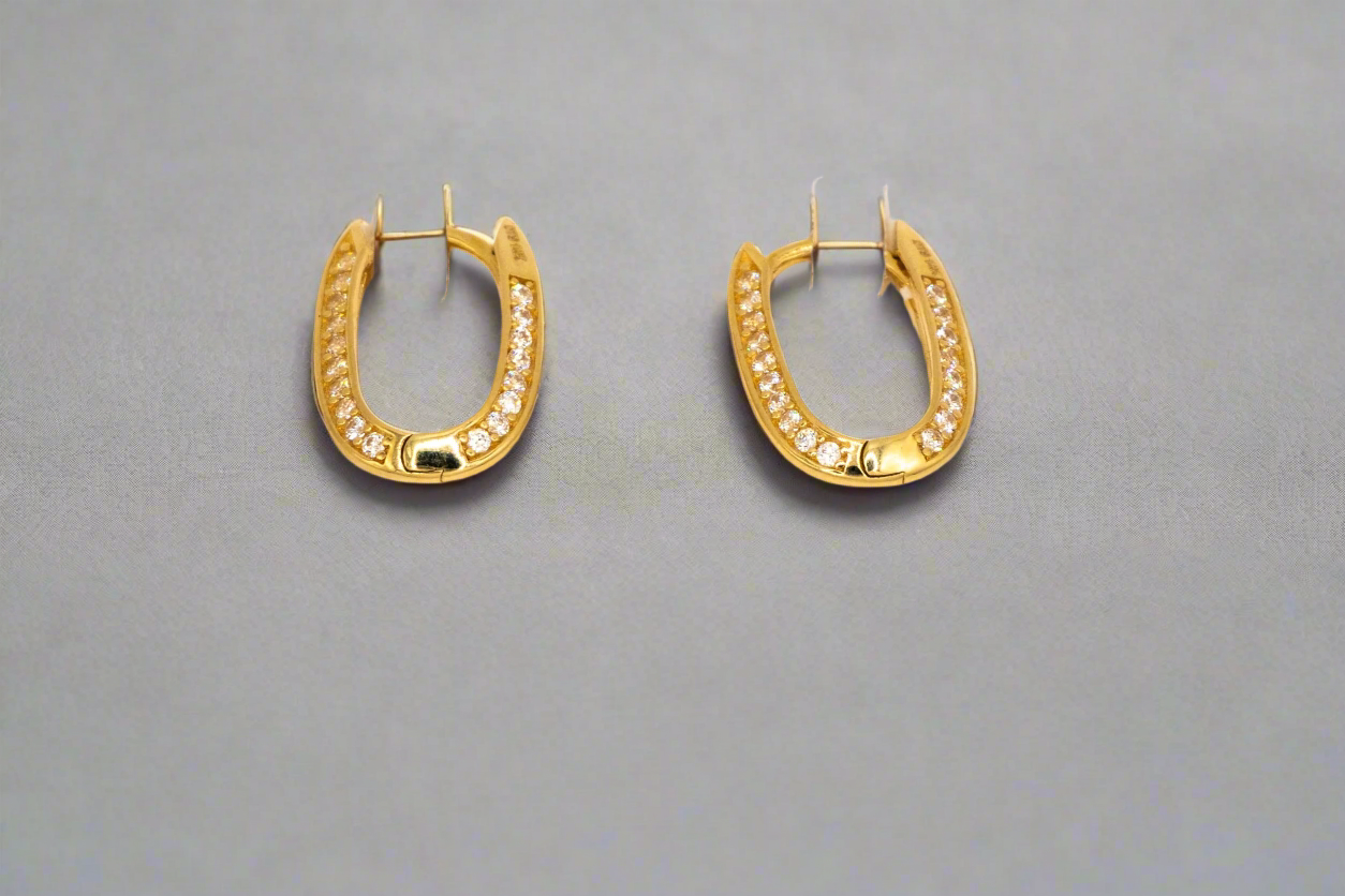 14k Gold Oval Hoop Earrings