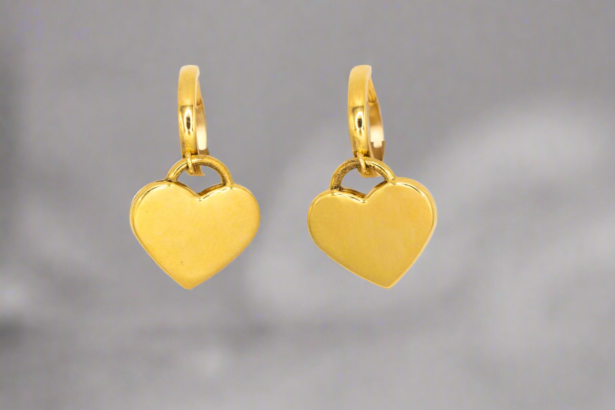 14k Gold Shiny Heart Hoop Earrings