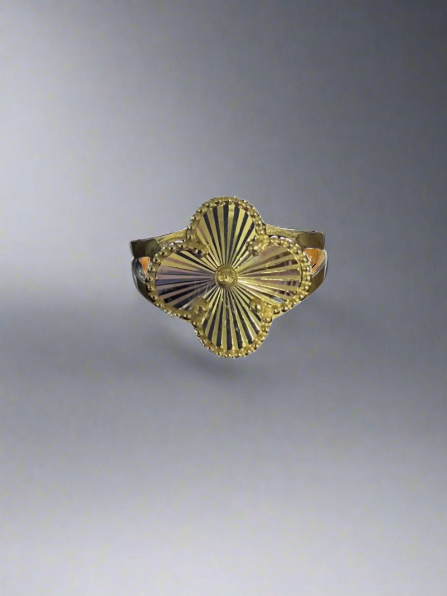 14k Starburst Clover Ring