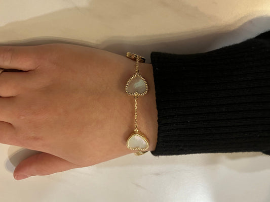 14k Gold Mother of Pearl Heart Bracelet