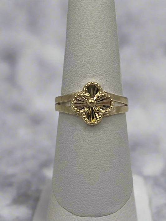 14k Starburst Clover Ring