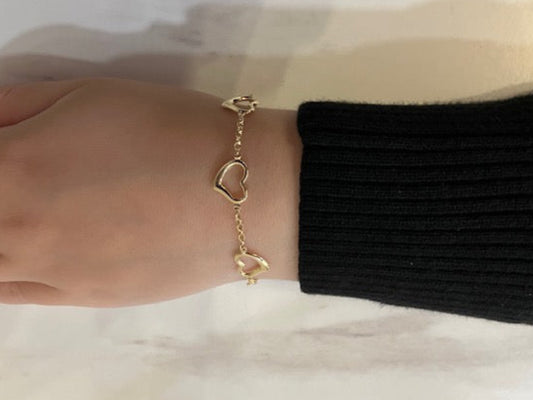 14k Gold Open Hearts Bracelet
